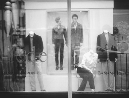 Display window at a Banana Republic store, 1998. © Fashion Syndicate Press.