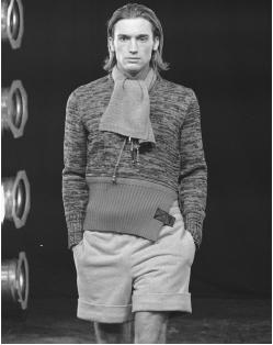 Dirk Bikkembergs, fall/winter 1996-97 collection: knitted sweater and wool shorts. © AP/Wide World Photos.